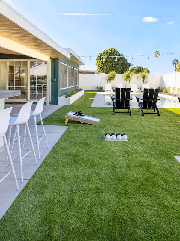The Palm pool and patio